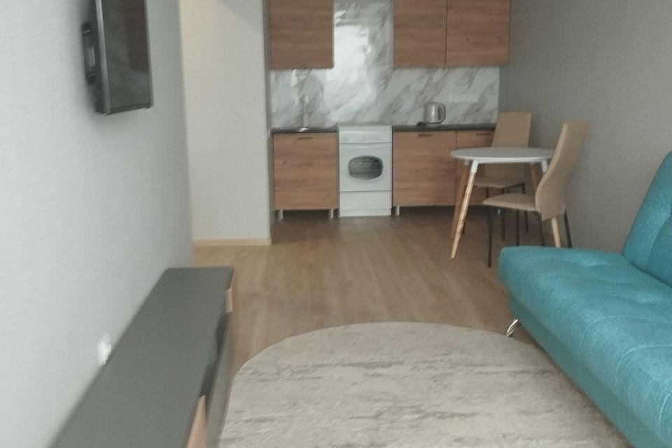 Сдаётся 1-комнатная квартира, 42 м²