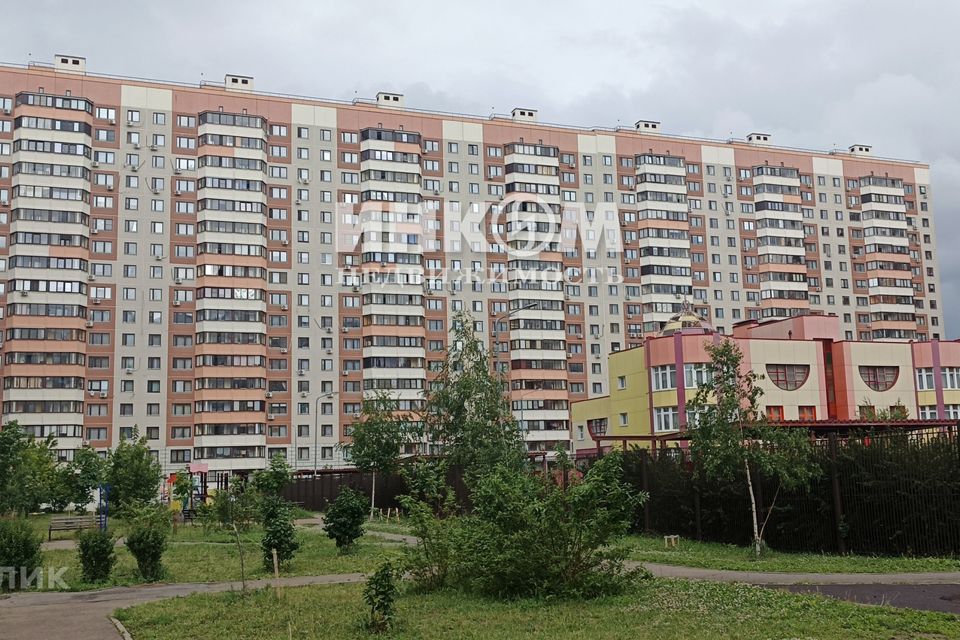 Продаётся 2-комнатная квартира, 58.2 м²