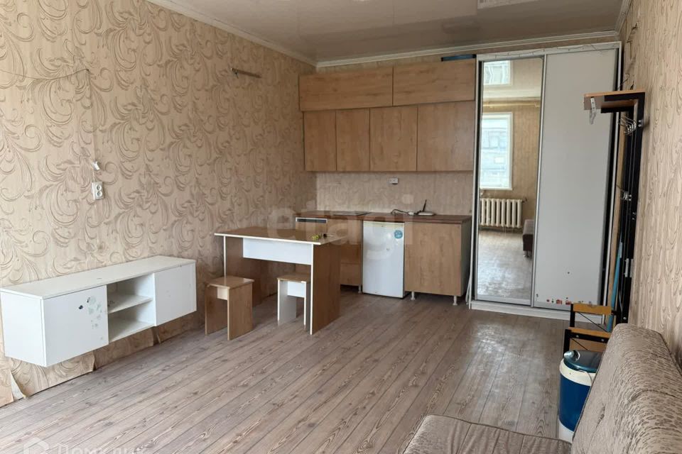 Продаётся комната в 1-комн. квартире, 24.7 м²