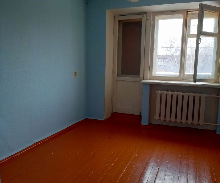 Продаётся комната в 5-комн. квартире, 12.7 м²