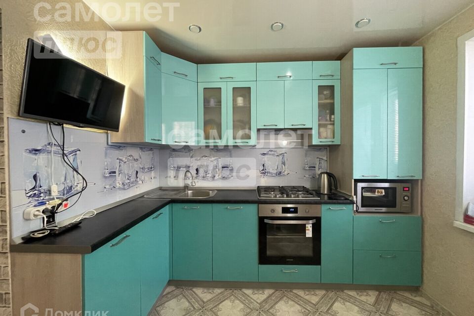 Продаётся 3-комнатная квартира, 66.7 м²