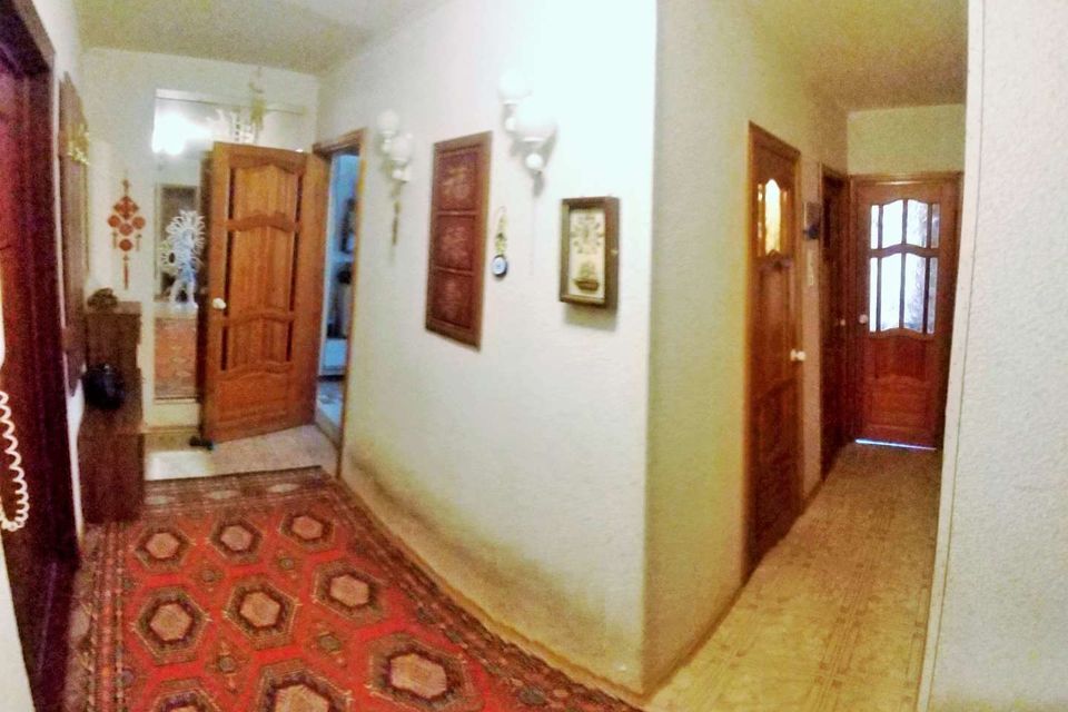 Продаётся 3-комнатная квартира, 61.6 м²