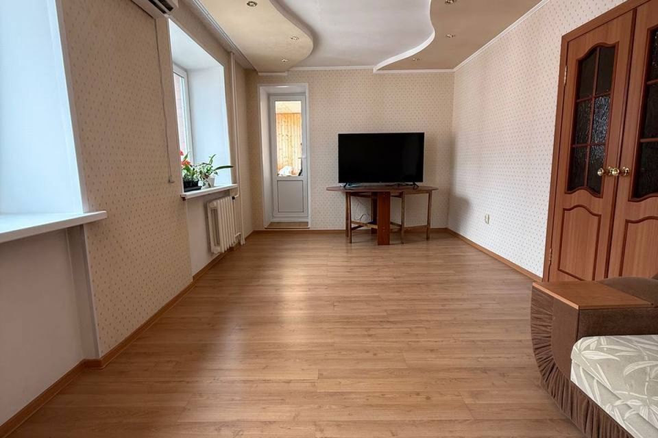 Продаётся 2-комнатная квартира, 65 м²