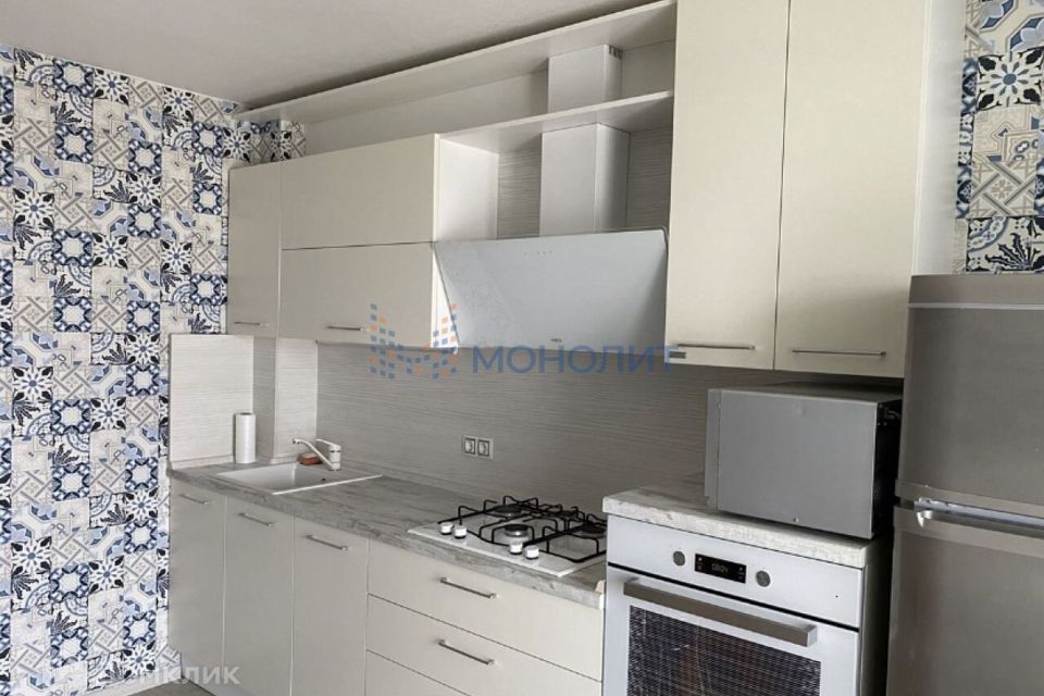 Продаётся 1-комнатная квартира, 41.8 м²