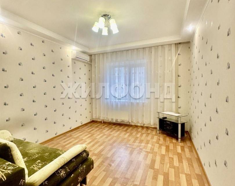 Продаётся 1-комнатная квартира, 35.5 м²