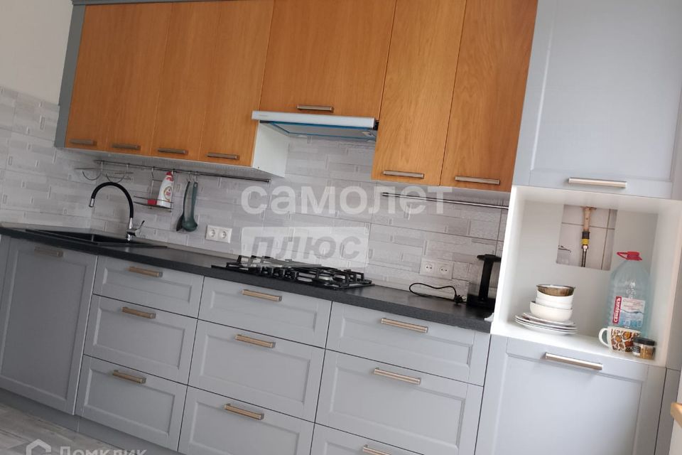 Продаётся 1-комнатная квартира, 35.6 м²