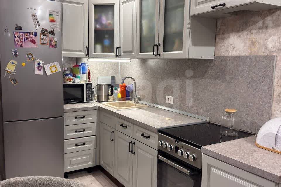 Продаётся 1-комнатная квартира, 43.8 м²