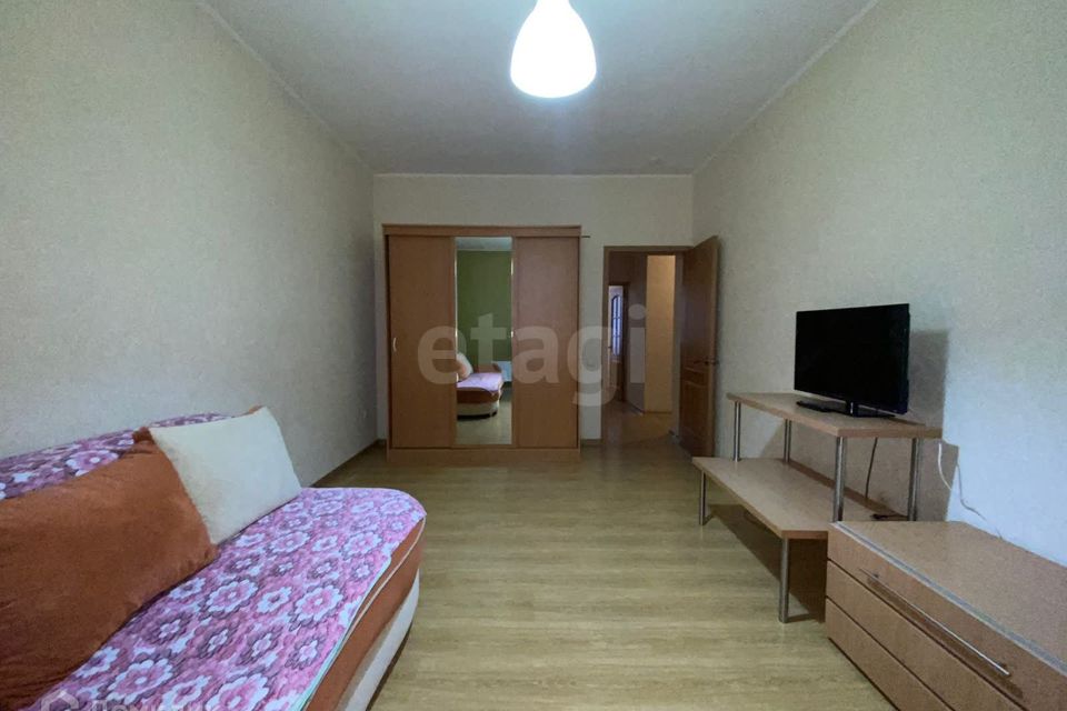 Продаётся 2-комнатная квартира, 57.6 м²