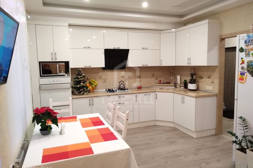 Продаётся 1-комнатная квартира, 37 м²