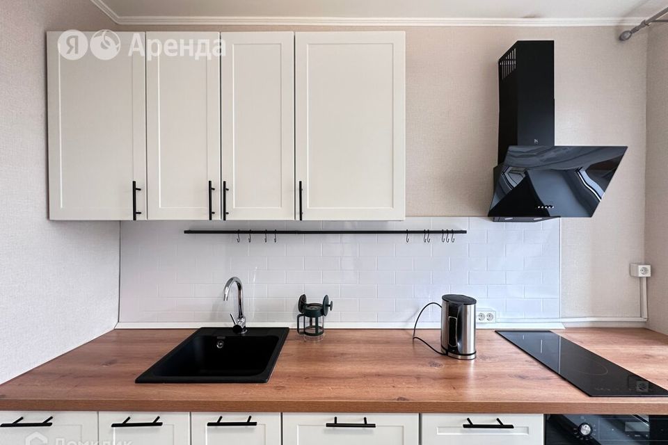 Сдаётся 1-комнатная квартира, 38 м²
