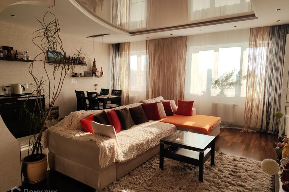Продаётся 2-комнатная квартира, 72.7 м²