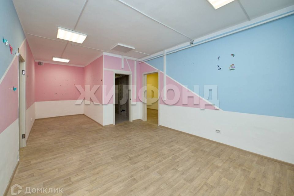 Продаётся 4-комнатная квартира, 113.2 м²