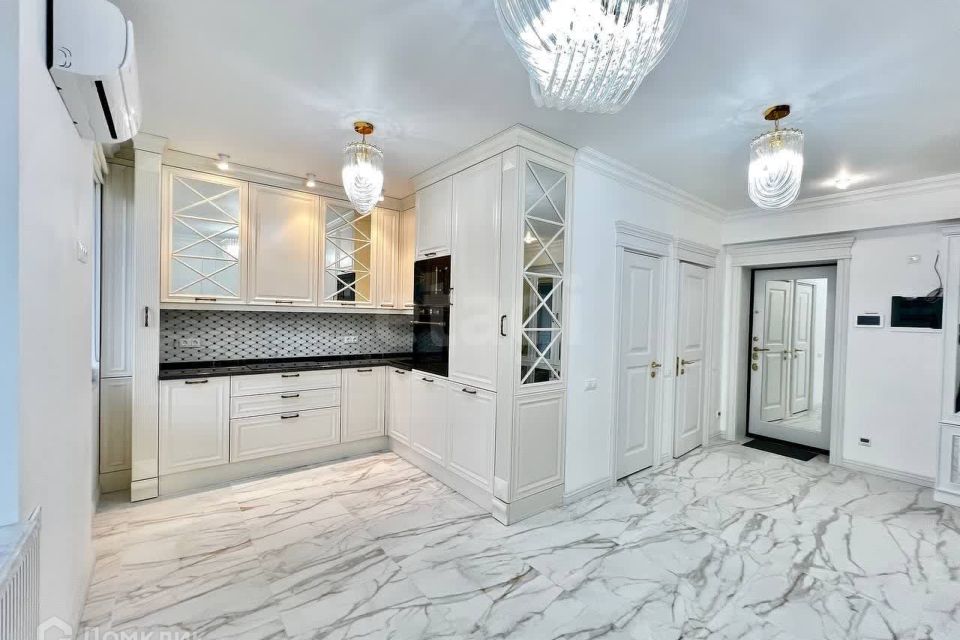 Продаётся 3-комнатная квартира, 64 м²