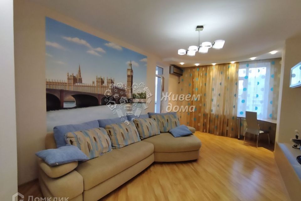 Продаётся 1-комнатная квартира, 54.3 м²