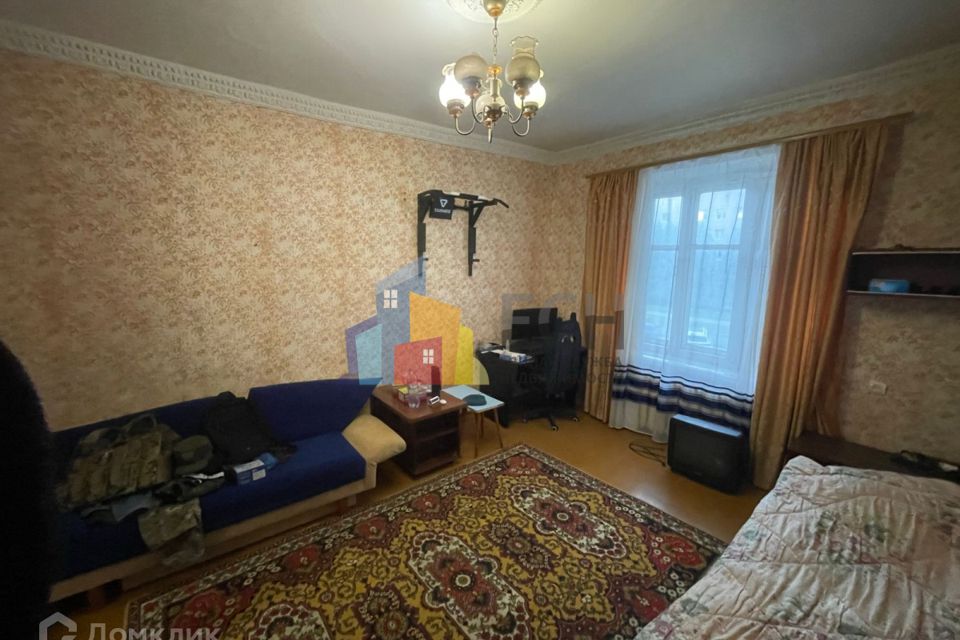 Продаётся 1-комнатная квартира, 41.9 м²