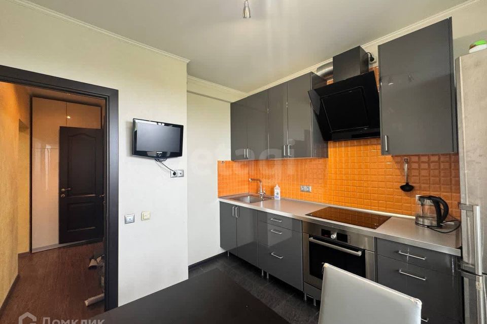 Продаётся 1-комнатная квартира, 37.8 м²