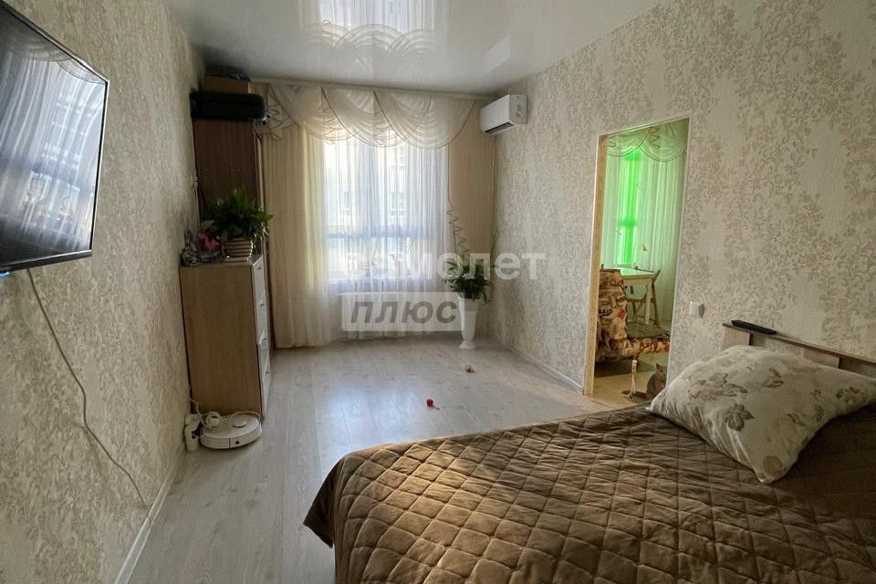 Продаётся 1-комнатная квартира, 37 м²