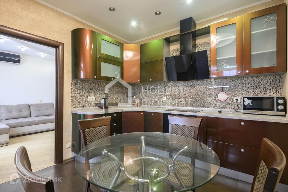 Продаётся 3-комнатная квартира, 82.5 м²