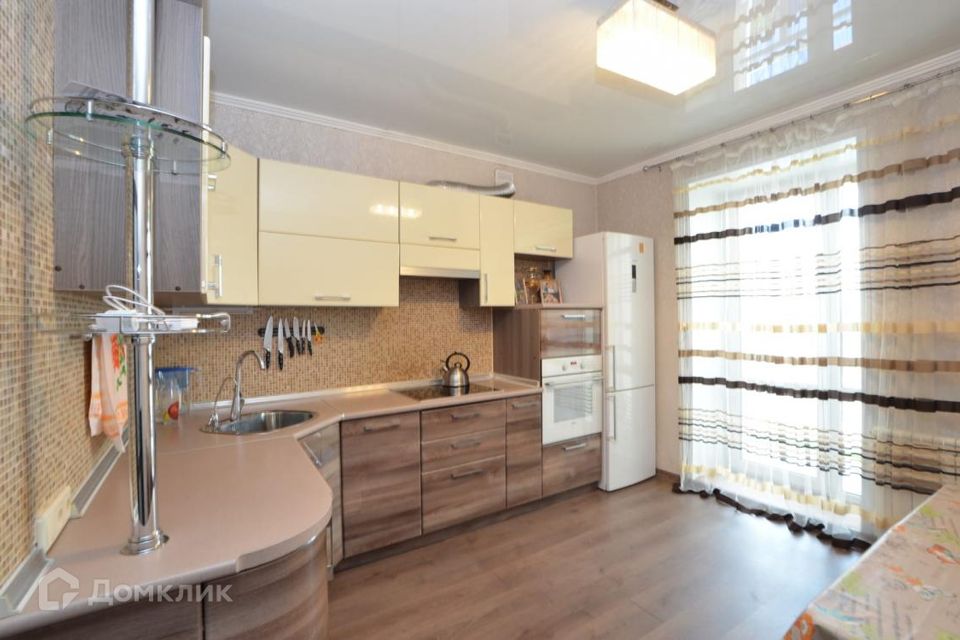 Продаётся 2-комнатная квартира, 61.8 м²