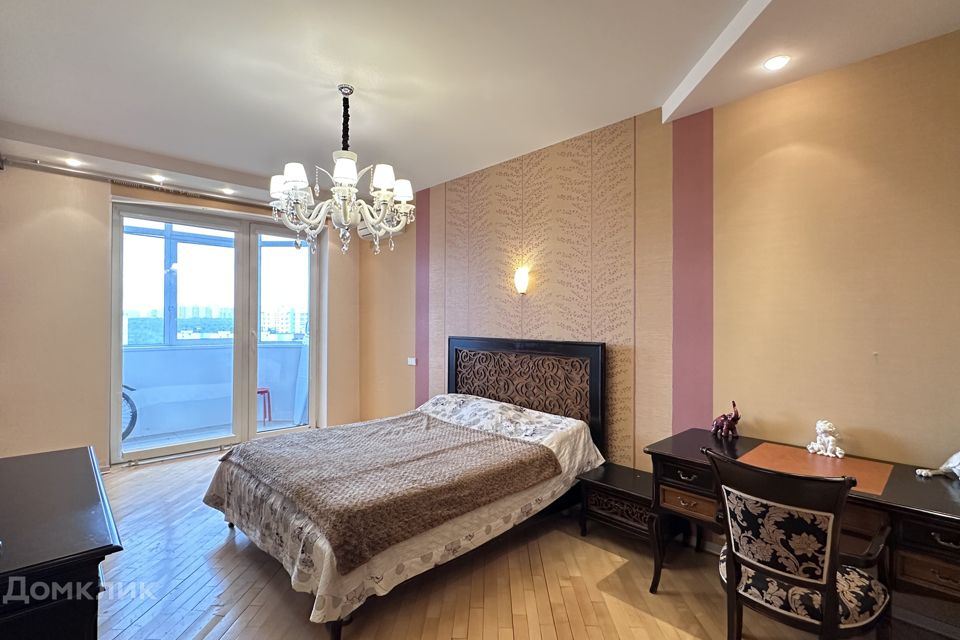 Продаётся 1-комнатная квартира, 55.9 м²