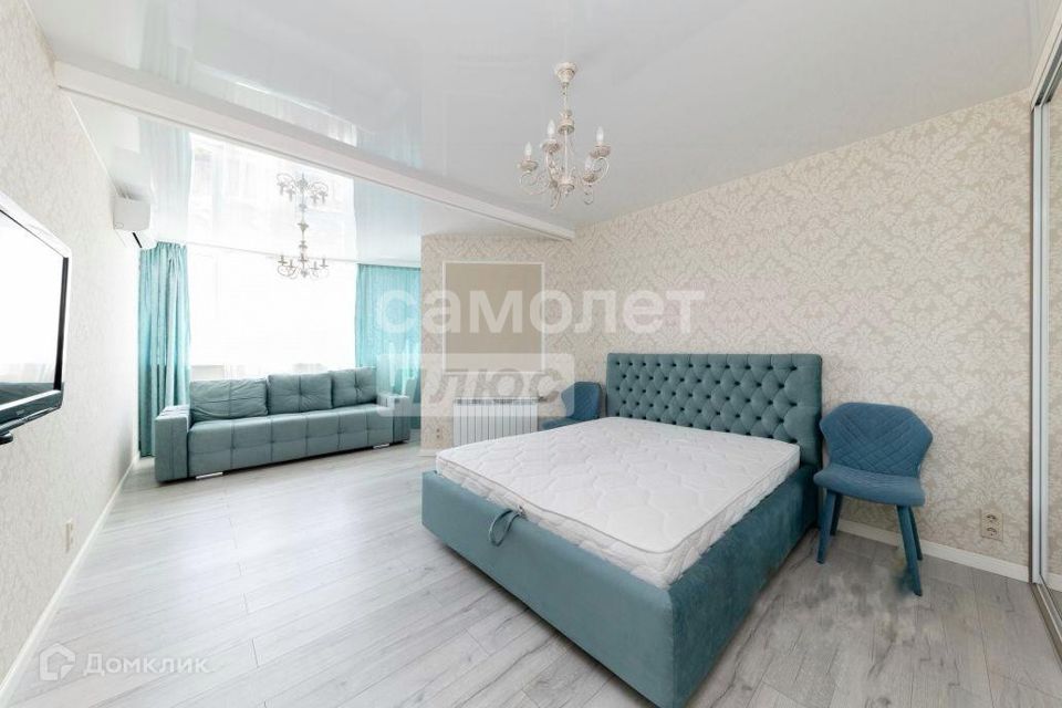 Продаётся 1-комнатная квартира, 56.2 м²