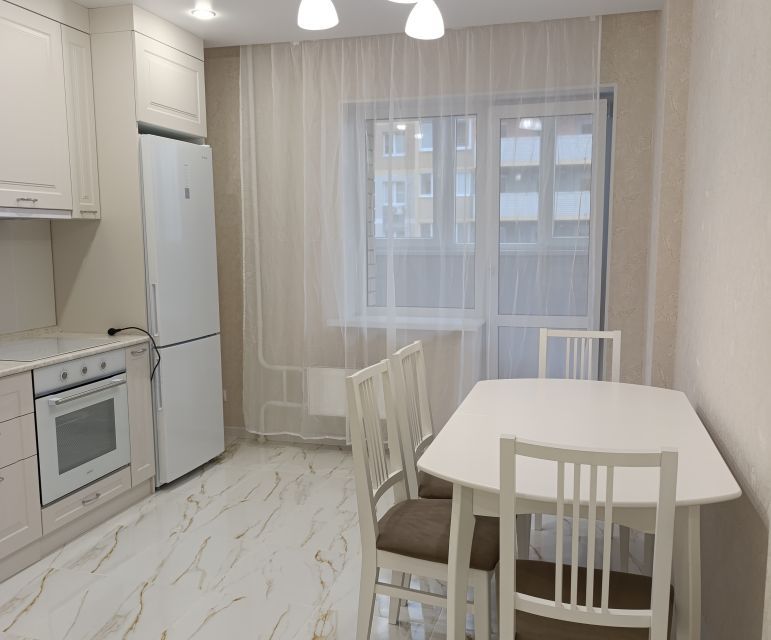 Сдаётся 1-комнатная квартира, 43 м²