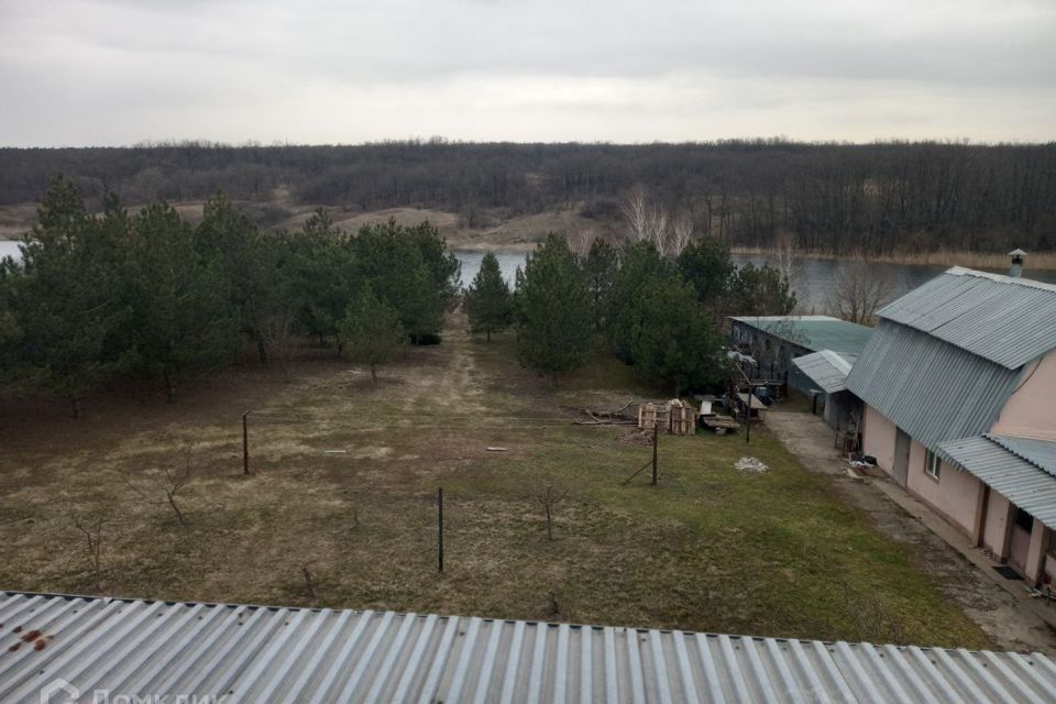 Продаётся 3-этажный дом, 260 м²