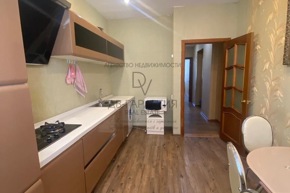 Сдаётся 2-комнатная квартира, 61.9 м²