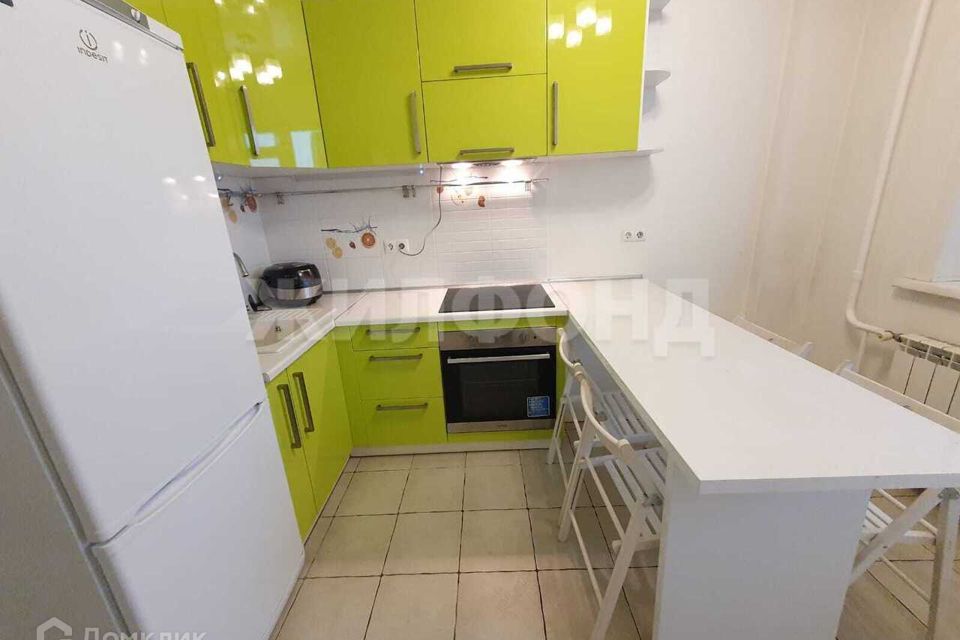 Сдаётся 2-комнатная квартира, 61 м²