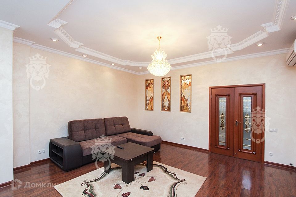 Сдаётся 2-комнатная квартира, 75 м²
