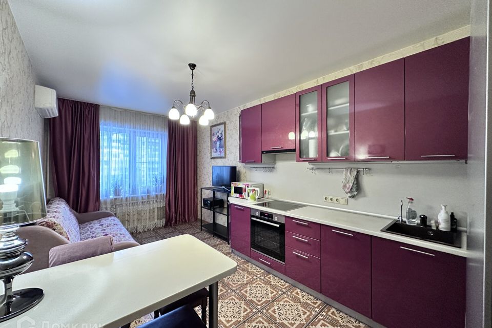 Продаётся 2-комнатная квартира, 72.2 м²