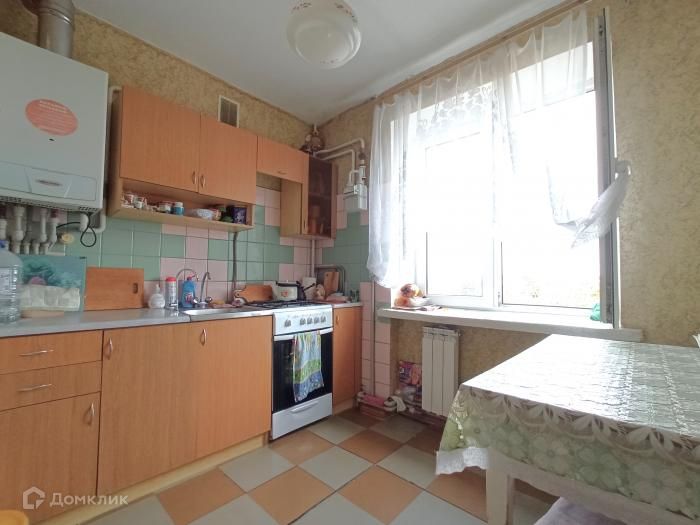 Продаётся 3-комнатная квартира, 49.7 м²