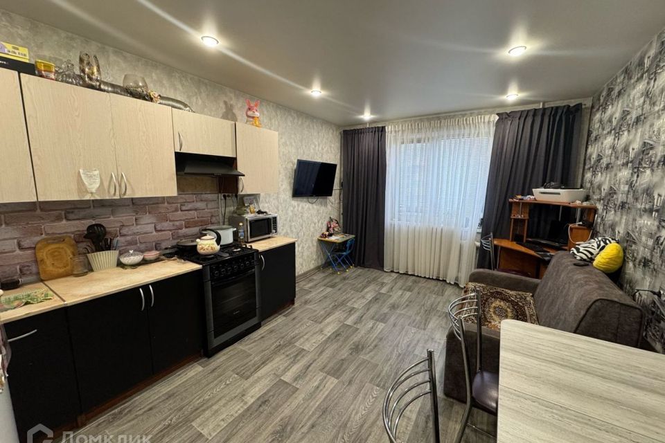 Продаётся 1-комнатная квартира, 52.3 м²