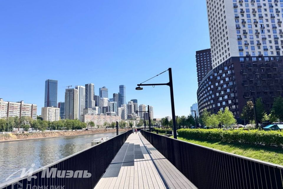 Продаётся 3-комнатная квартира, 94 м²