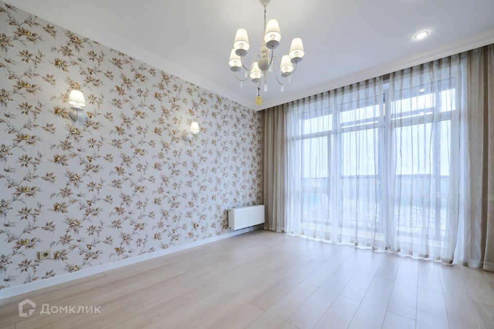 Продаётся 1-комнатная квартира, 56.8 м²