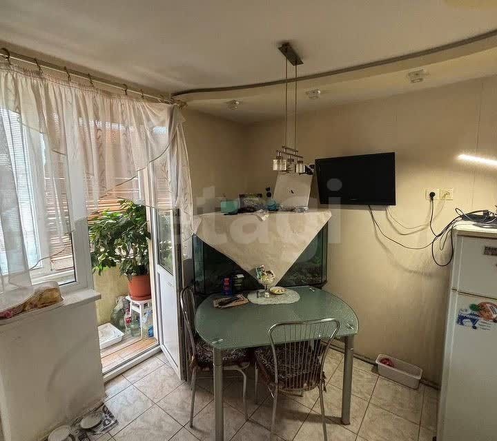 Продаётся 2-комнатная квартира, 56.3 м²