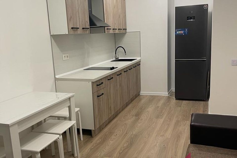 Сдаётся 1-комнатная квартира, 38 м²