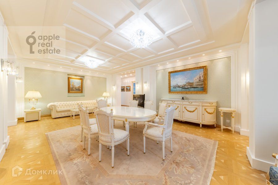 Сдаётся 5-комнатная квартира, 200 м²
