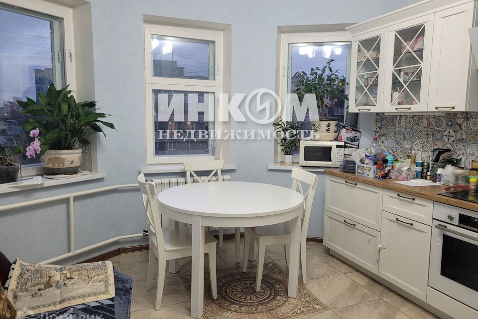 Продаётся 2-комнатная квартира, 75 м²