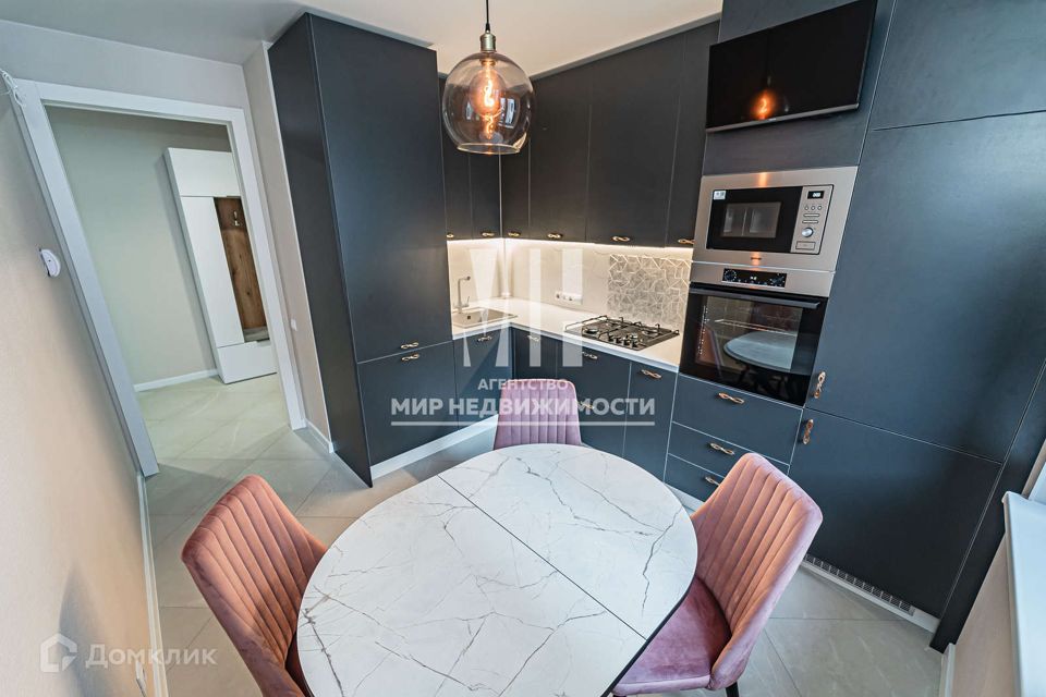 Сдаётся 2-комнатная квартира, 70 м²