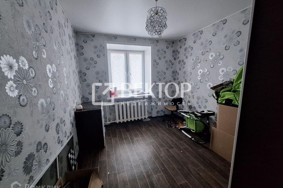 Продаётся 4-комнатная квартира, 72.4 м²