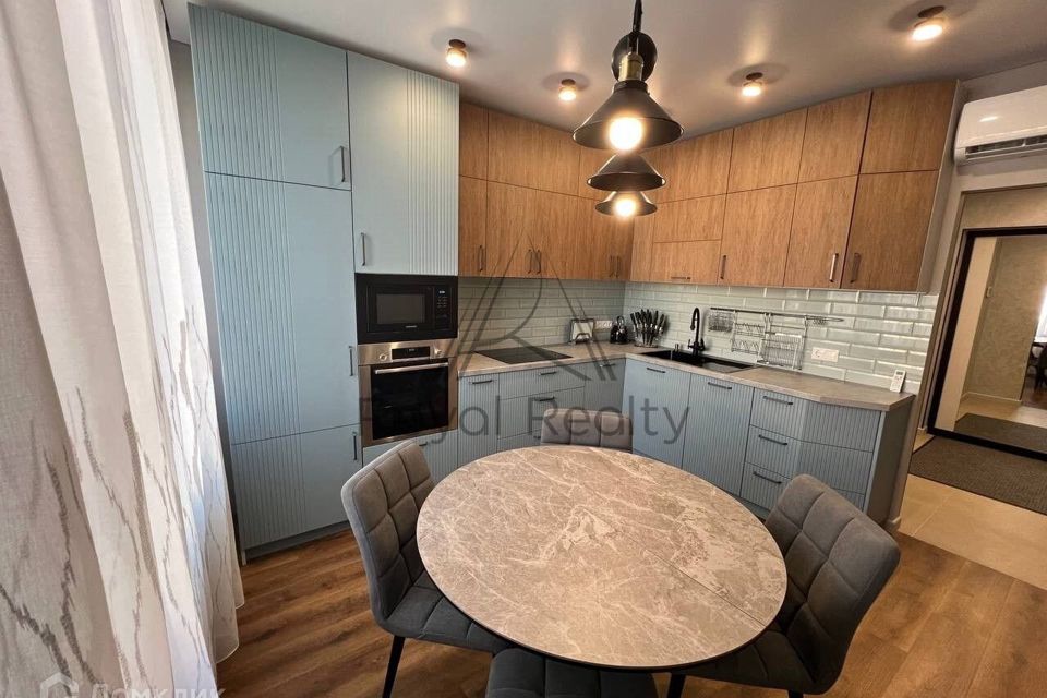 Сдаётся 1-комнатная квартира, 40 м²