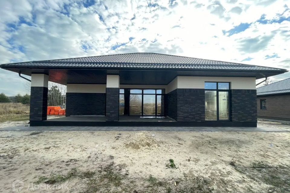 Продаётся 1-этажный дом, 128 м²