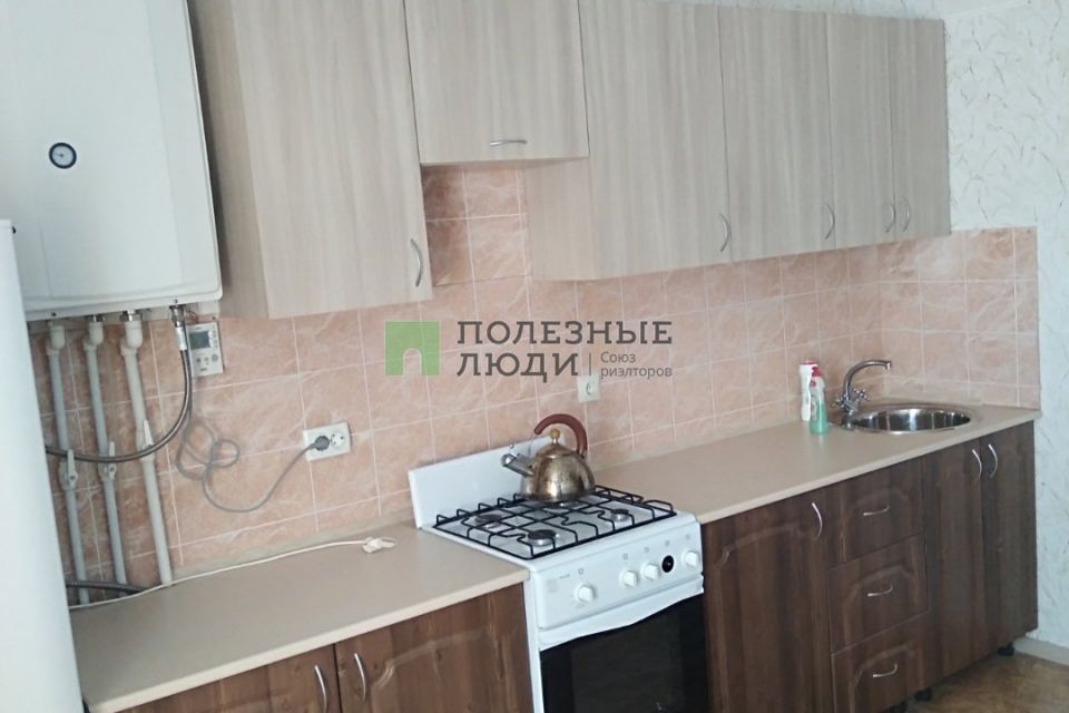 Сдаётся 2-комнатная квартира, 65 м²