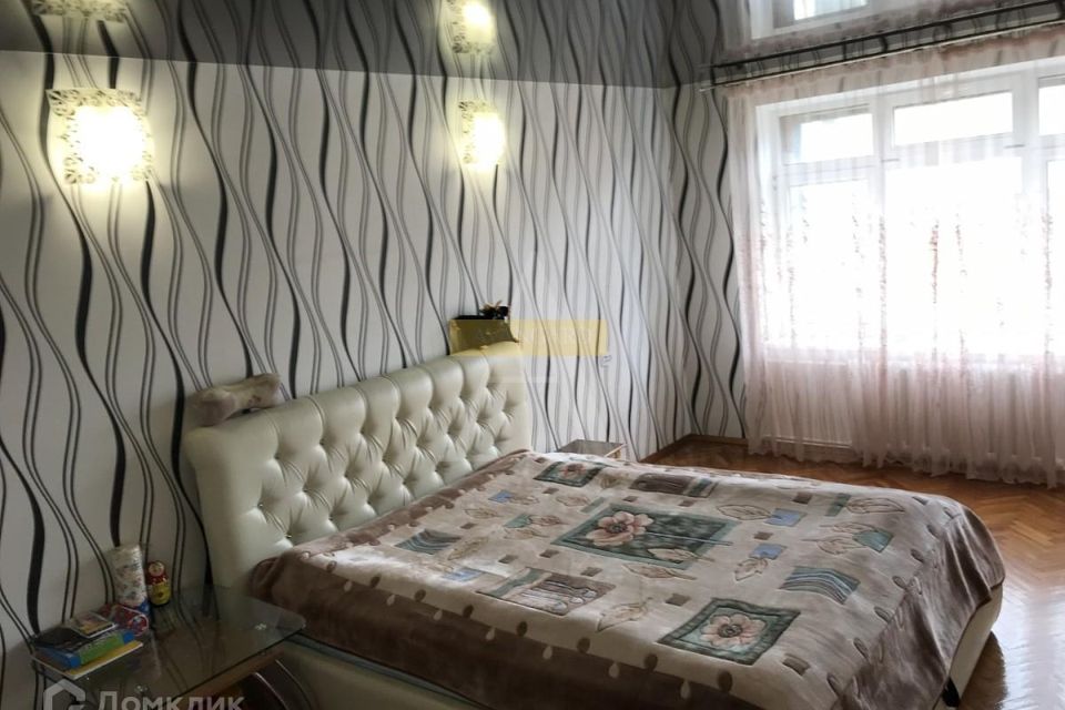 Продаётся 3-комнатная квартира, 70.1 м²