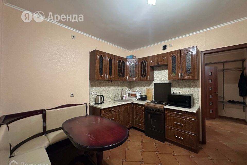 Сдаётся 2-комнатная квартира, 56 м²