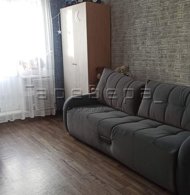 Продаётся 4-комнатная квартира, 78 м²