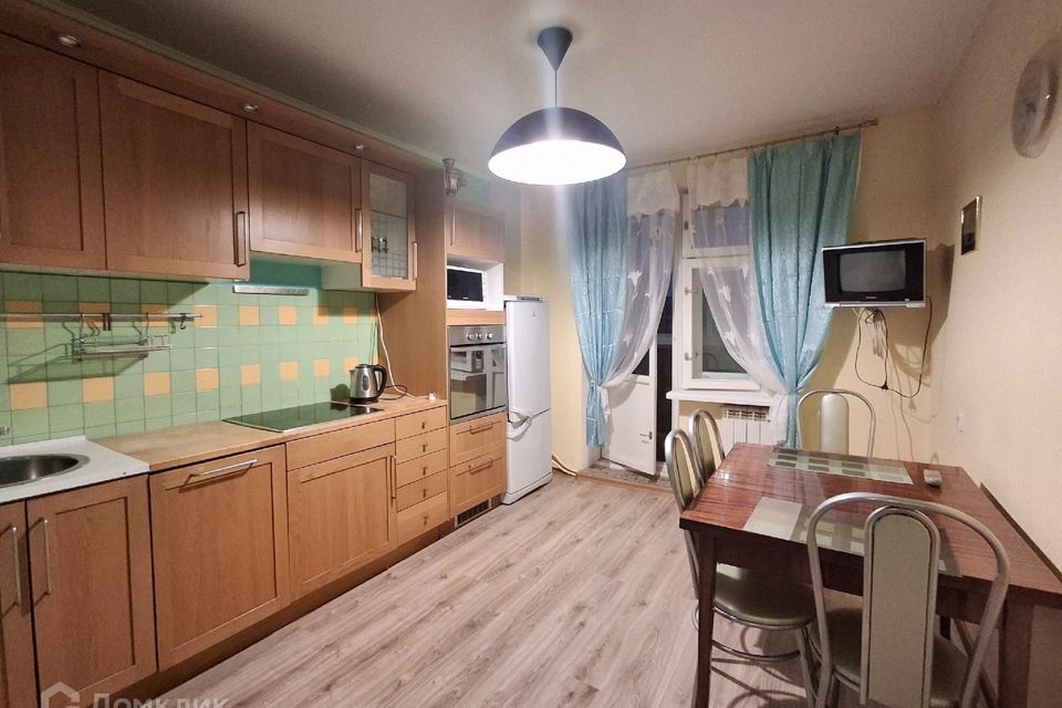 Сдаётся 2-комнатная квартира, 54 м²