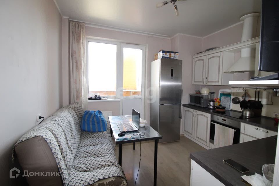 Продаётся 1-комнатная квартира, 47.2 м²