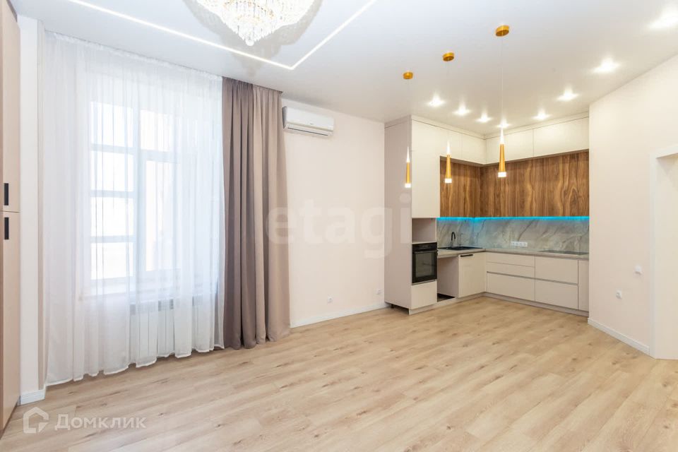 Продаётся 3-комнатная квартира, 109.3 м²